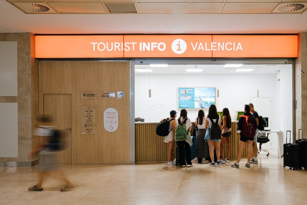 oficina turismo aeropuerto Valencia