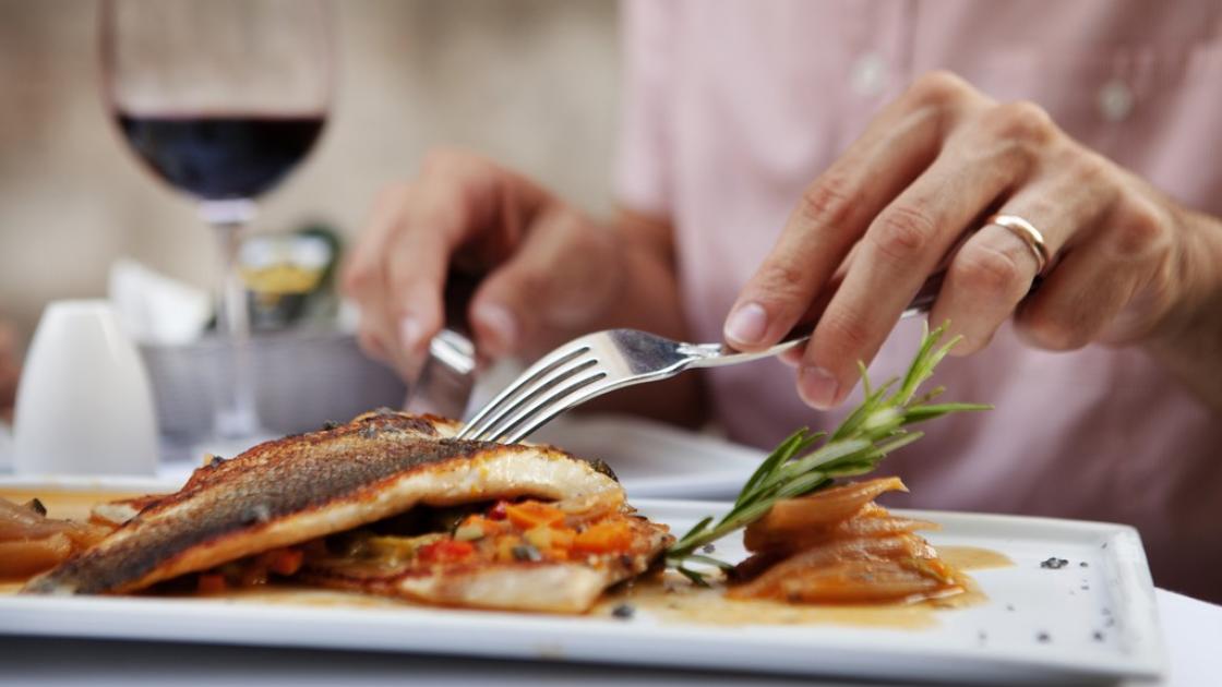 plato del menu de cuina oberta